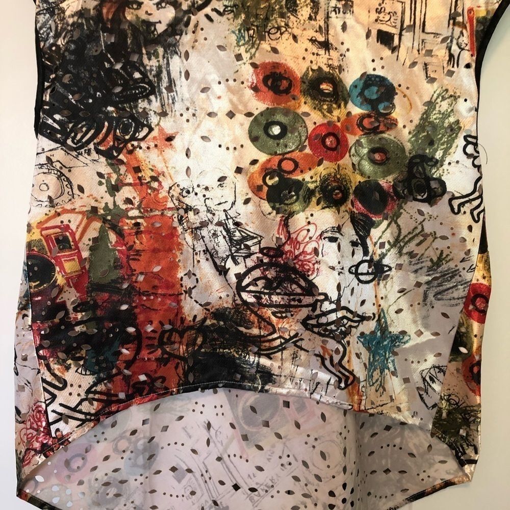Alberto Makali Abstract Laser Cut Blouse Medium - Picture 4 of 10